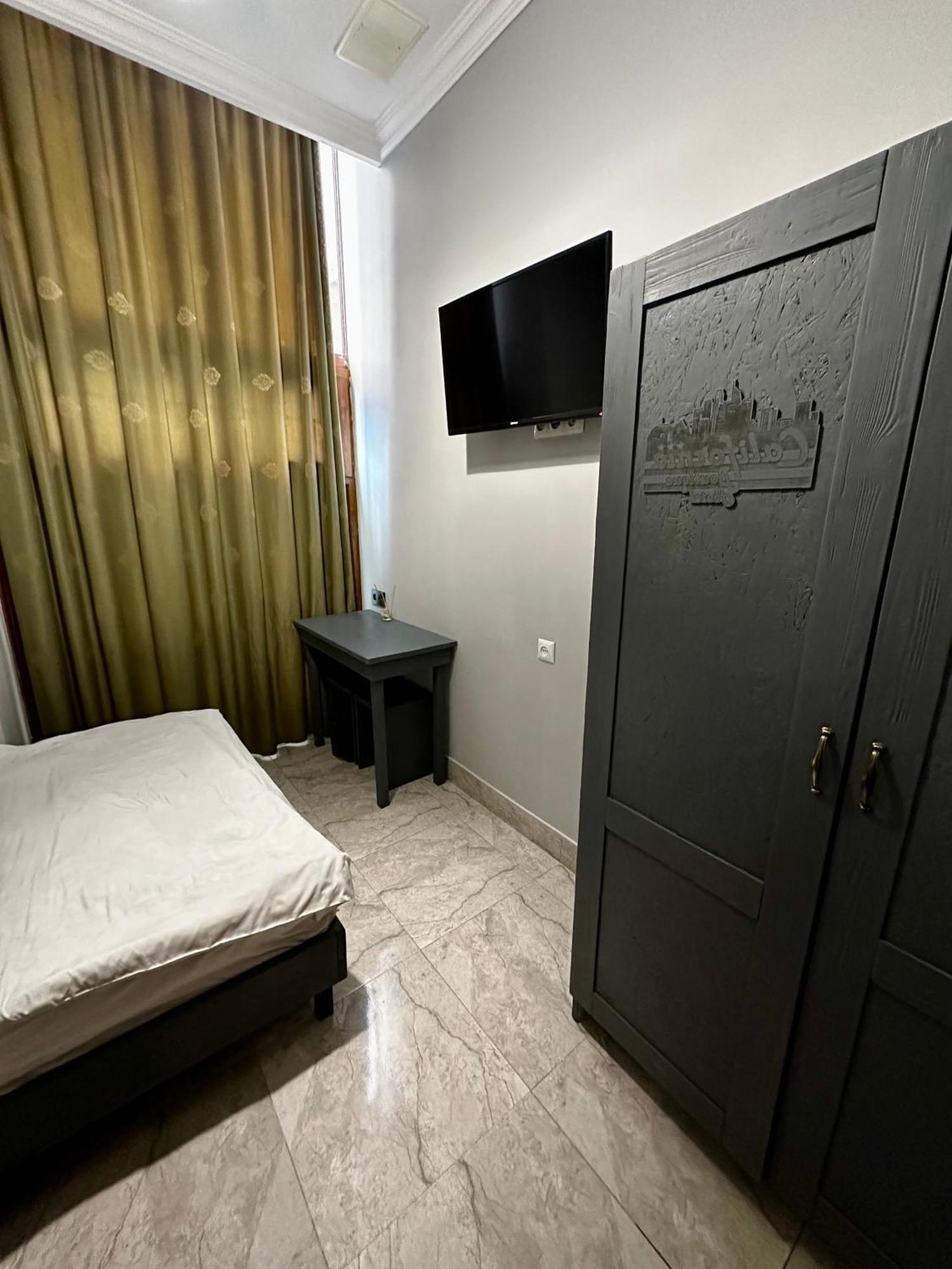 Hotel California Boutique Yerevan Exterior photo